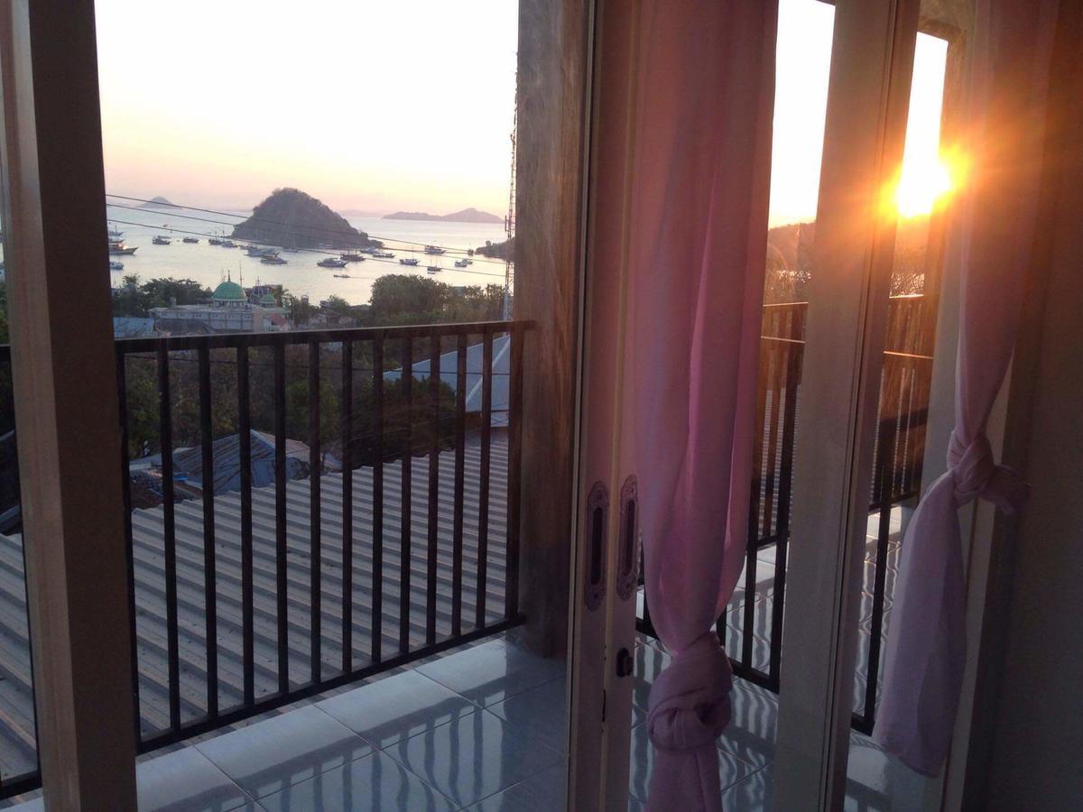 Mawar Hotel Labuan Bajo Exterior foto